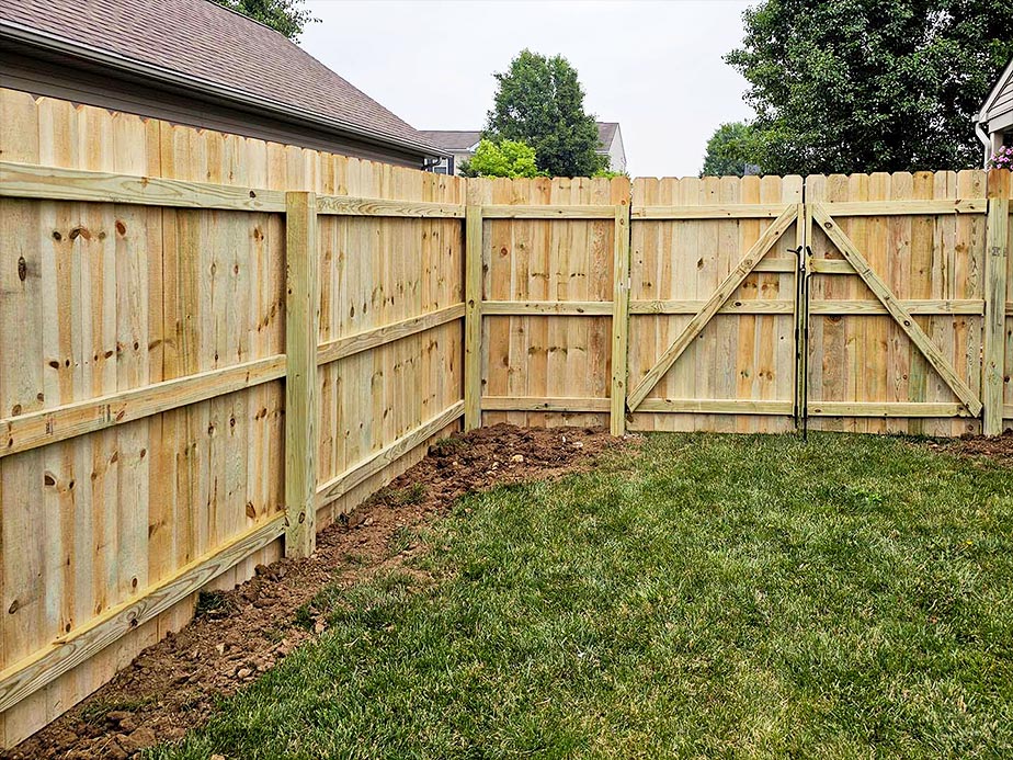 Powell Tennessee wood privacy fencing