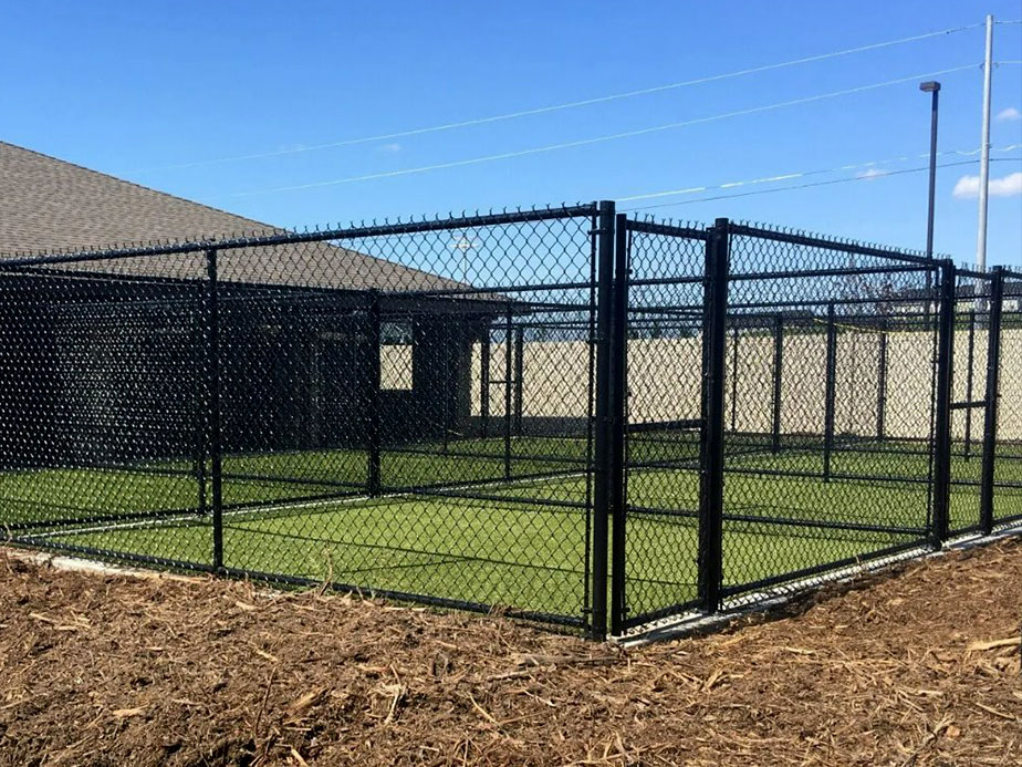 Sevierville Tennessee commercial fencing contractor